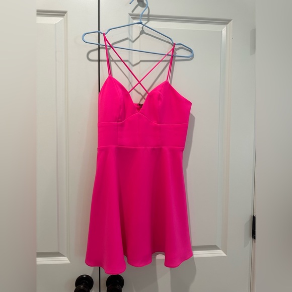NBD x Naven Twins Summer Breaking Fit & Flare Mini Dress | M | Hot / Rose Pink - Picture 5 of 16